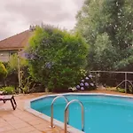 Area Con Piscina *