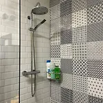 Area Con Piscina